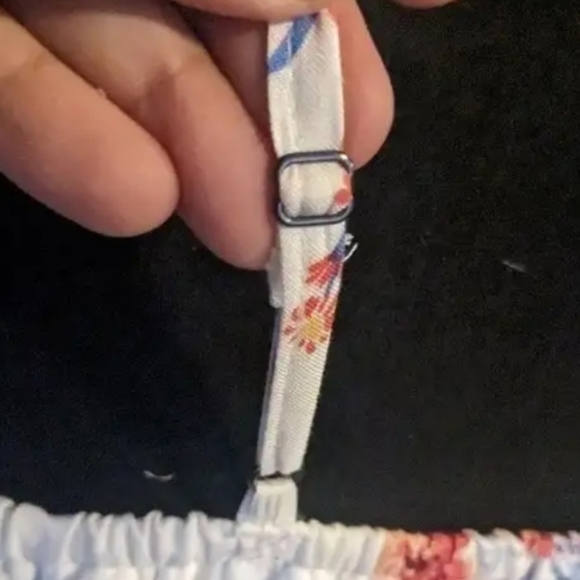 Blue Rain White Dress with Spaghetti Straps, Floral Pattern throughout sz Small - Picture 5 of 10